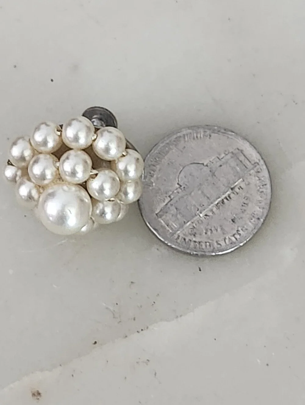 Vtg Classic Faux Pearl Cluster Screw Back Earrings